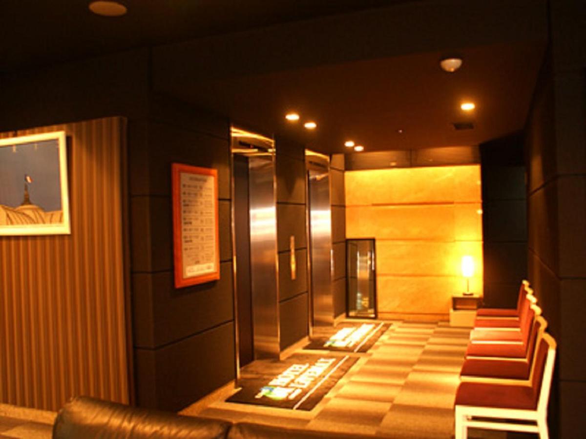 Hotel Livemax Budget Hiratsuka Ekimae Esterno foto