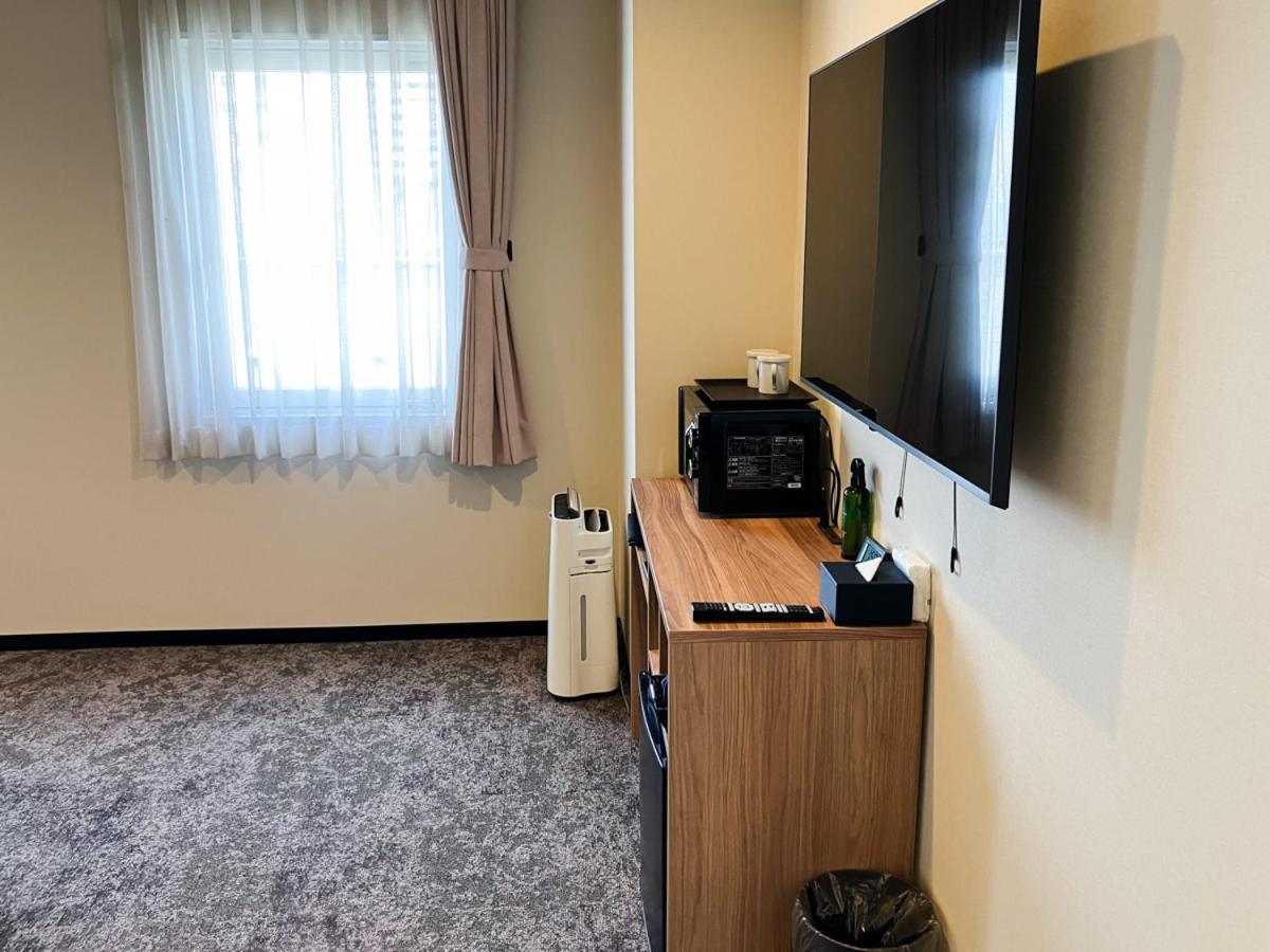 Hotel Livemax Budget Hiratsuka Ekimae Esterno foto