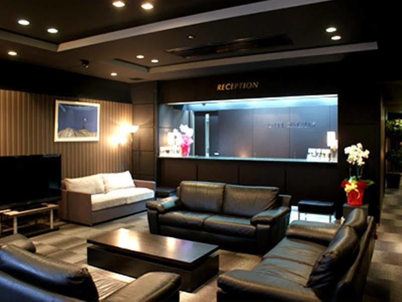 Hotel Livemax Budget Hiratsuka Ekimae Esterno foto